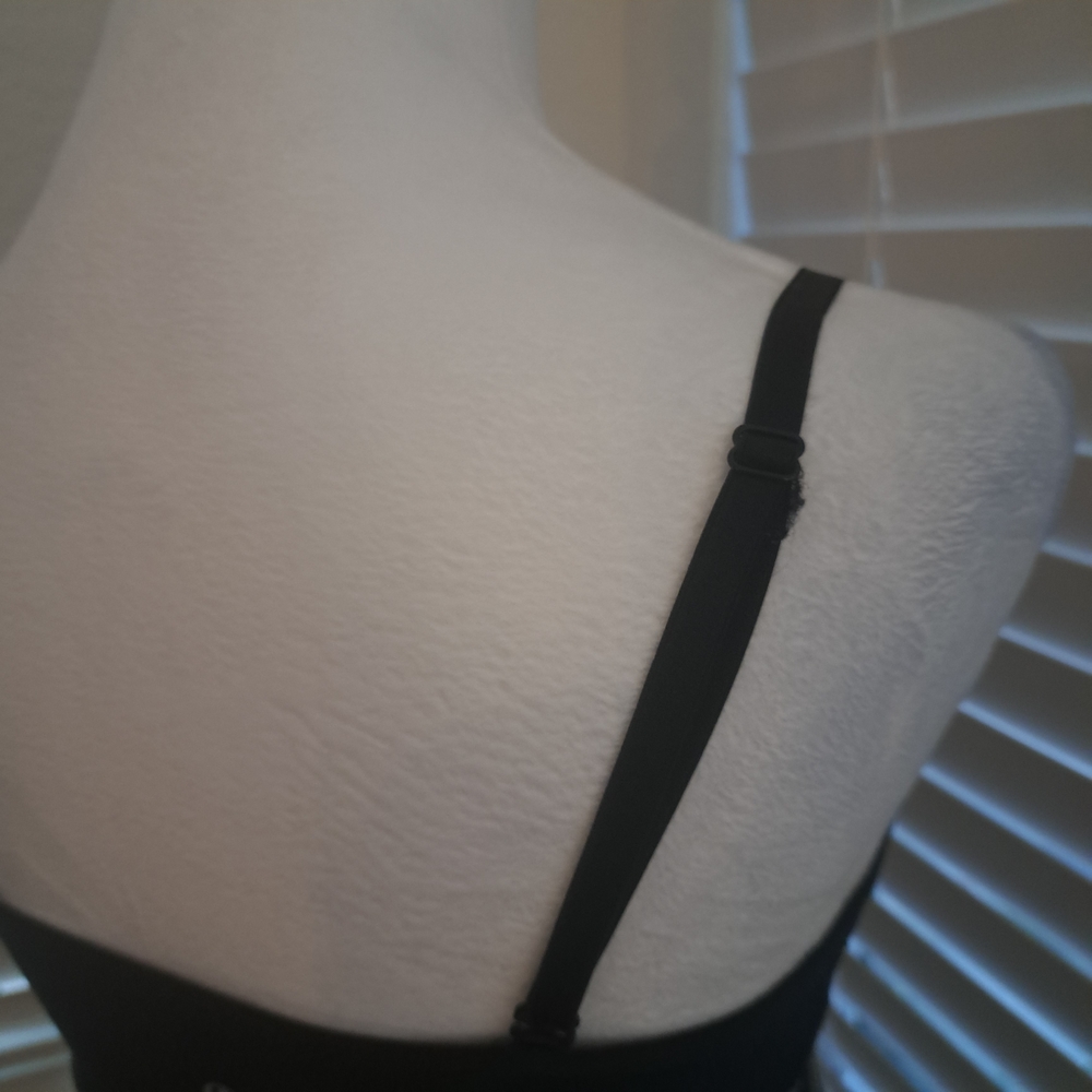 LuluLemon Chic Black Ruched Camisole - Picture 6 of 8